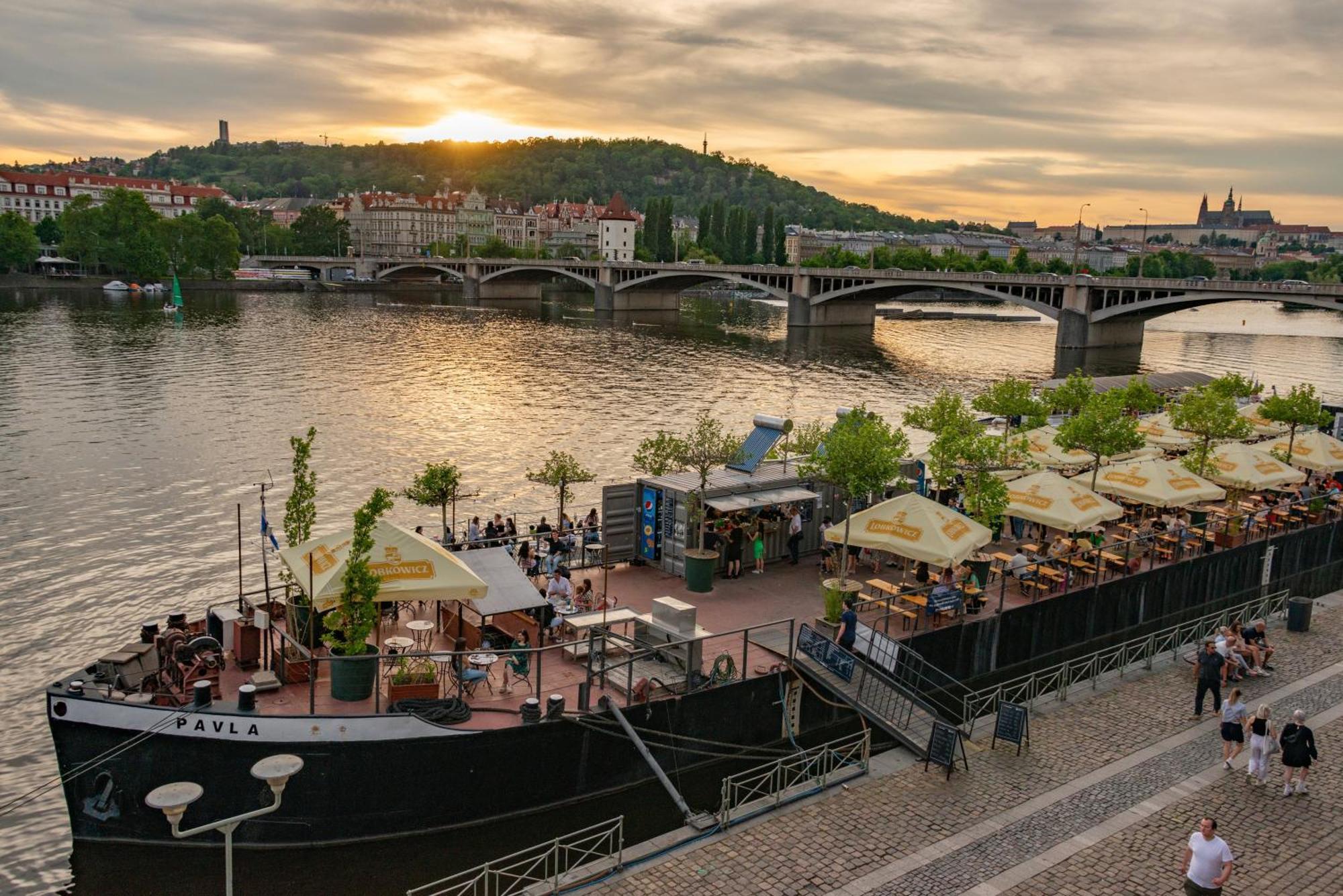 Cozy Homestay At Andel Praga Esterno foto